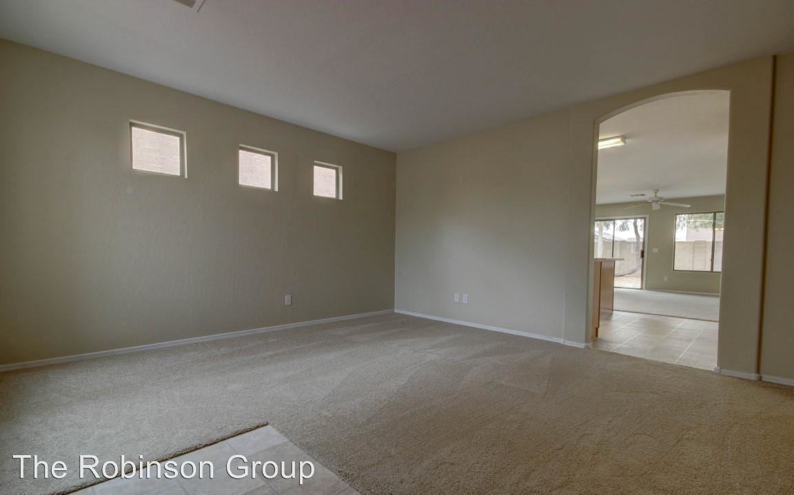 14751 W Redfield Rd - Photo 3 of 29