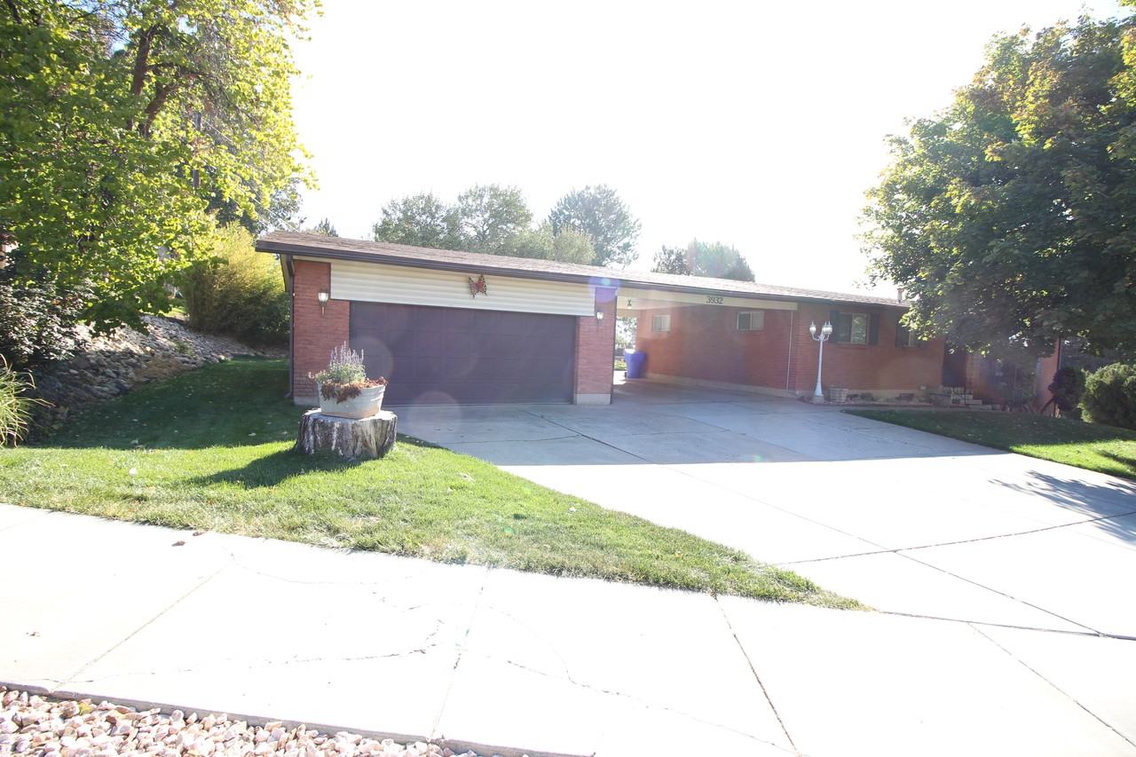 3932 N 900 W - Photo 3 of 47