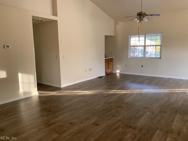 2966 Desert Road - Photo 2 of 7