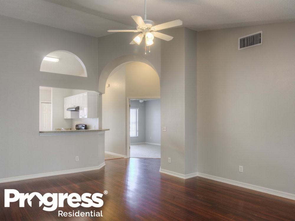 3820 Bayshore Cir - Photo 3 of 15