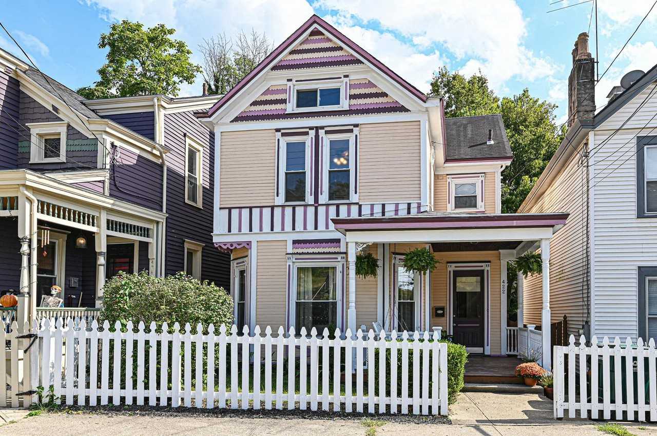 422 Stanley Avenue - Photo 2 of 34