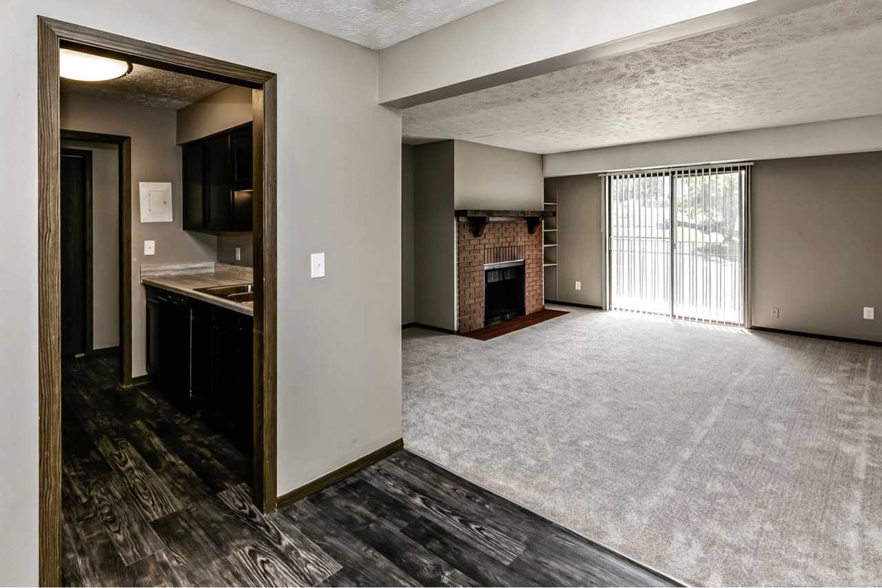 Edgewater Court Apartments 12418 Burt Plz, Omaha, NE 68154 Zumper