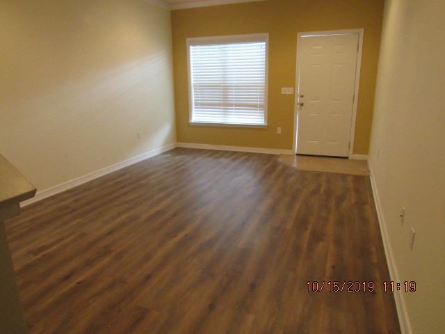 1496 Bentley Circle - Photo 3 of 3