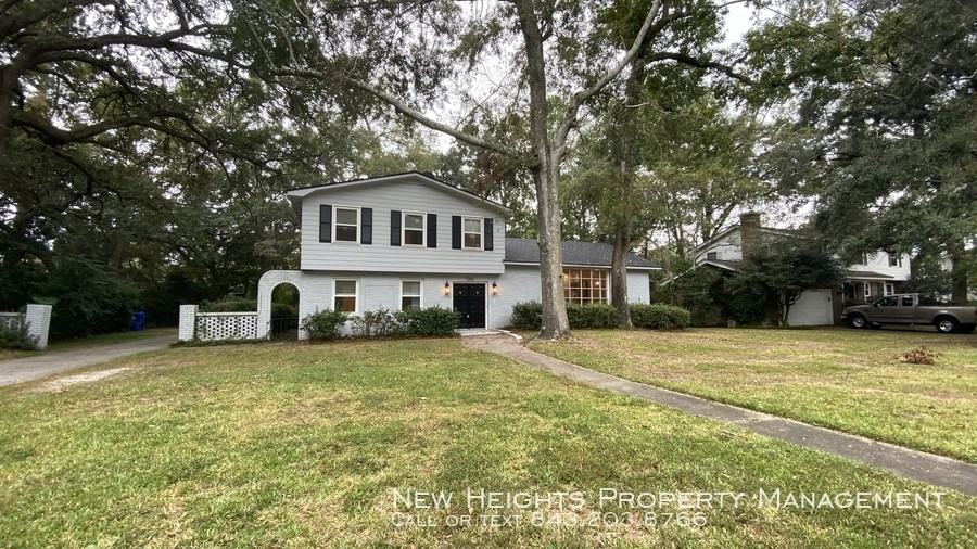 1263 Keble Rd - Photo 2 of 36