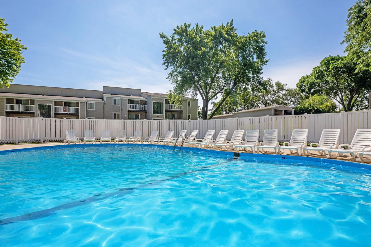 Grover Square Apartments 6801 A Plz, Omaha, NE 68106 Zumper