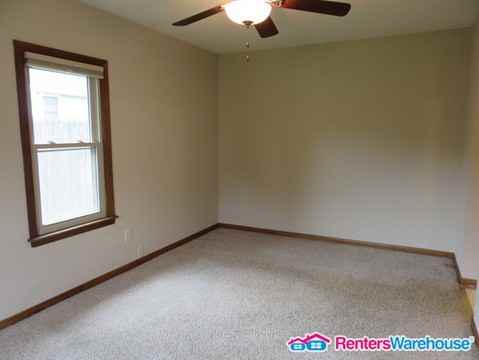 240 Watrous Avenue 2 - Photo 3 of 10