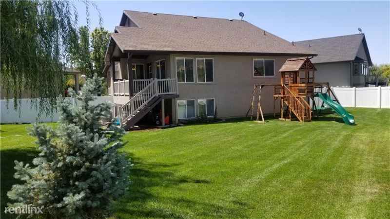 1010 West Park Springs Circle - Photo 3 of 12