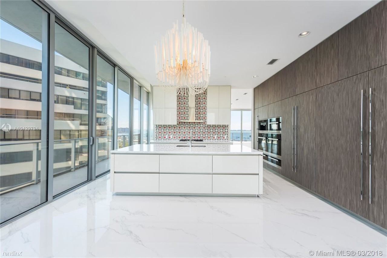 2669 S Bayshore Dr - Photo 3 of 11