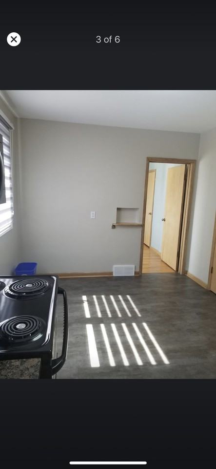 982 William Ave - Photo 3 of 6