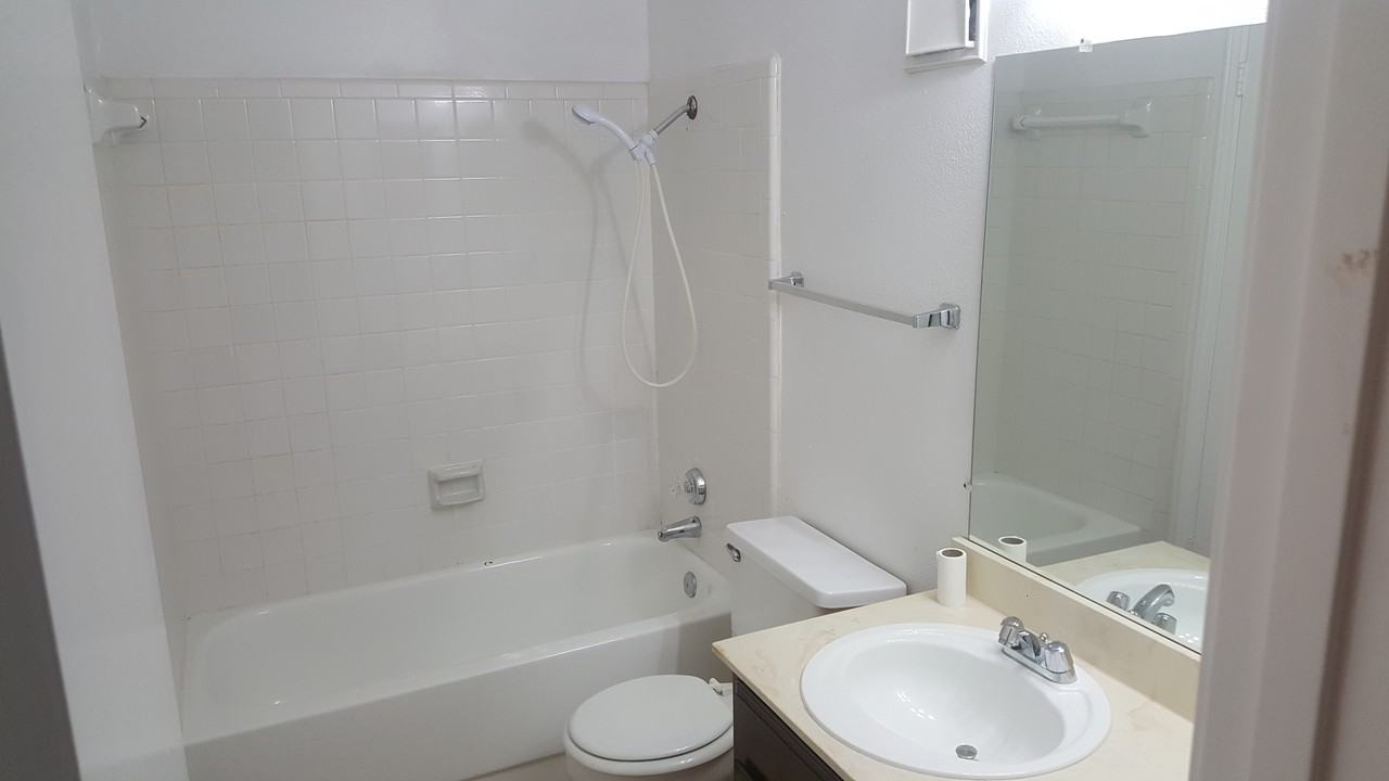 3635 W Northgate Dr #135 - Photo 3 of 9