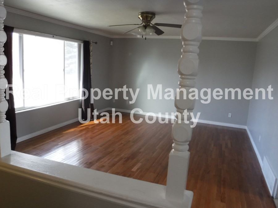 2125 W 710 N - Photo 2 of 15
