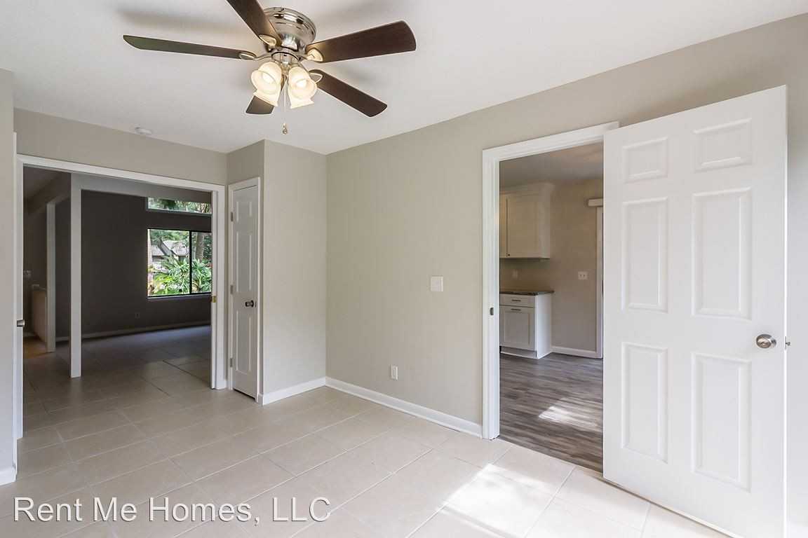 189 Cloverdale Court - Photo 3 of 19