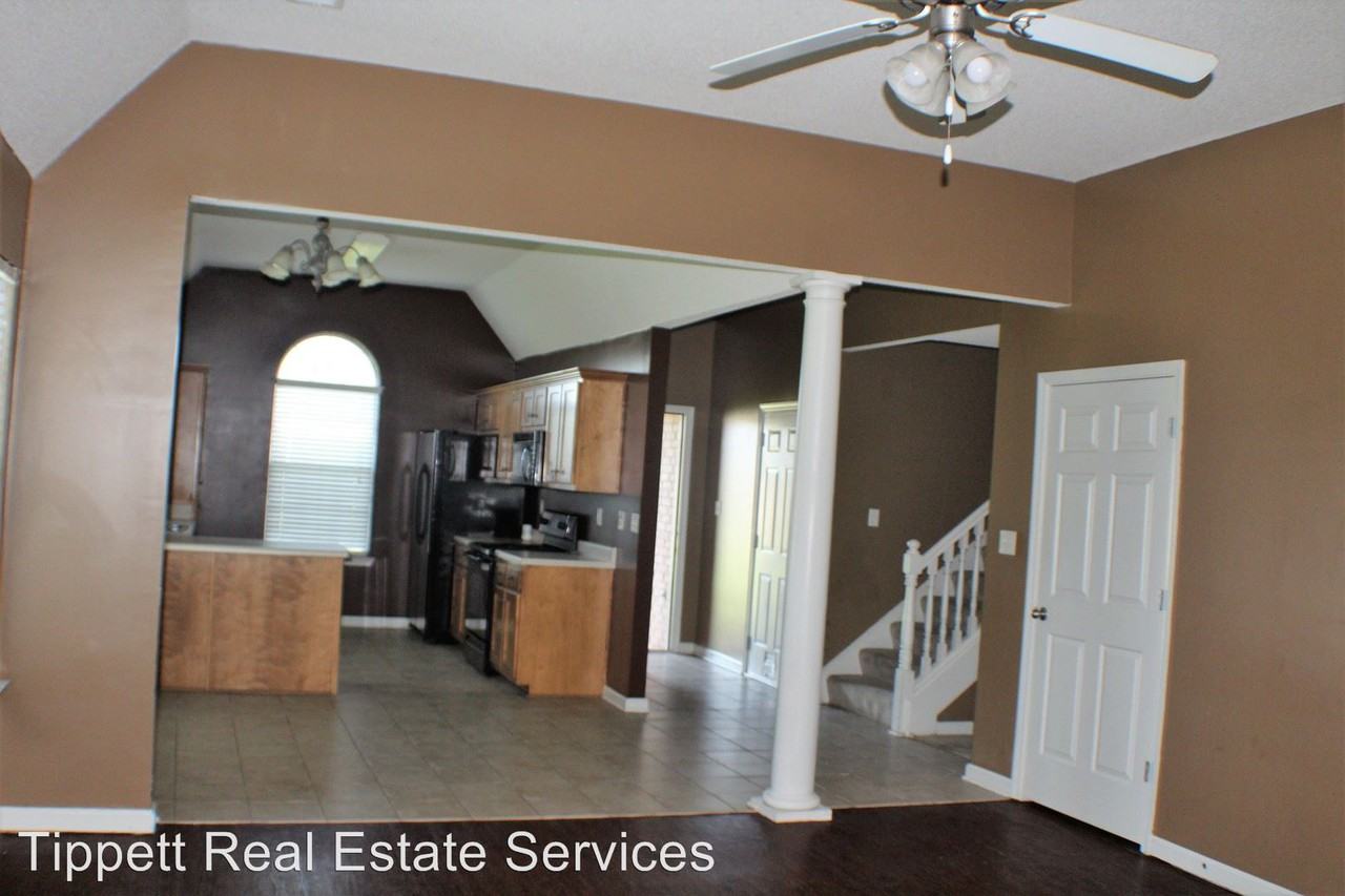 843 Trafalgar - Photo 3 of 12