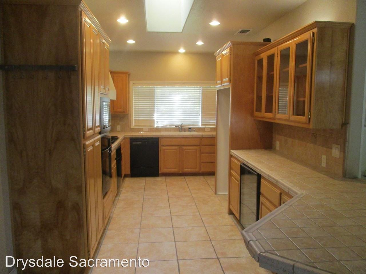 1320 Rolling Hills Dr. - Photo 2 of 18