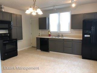 947 E Augusta Ave - Photo 3 of 16