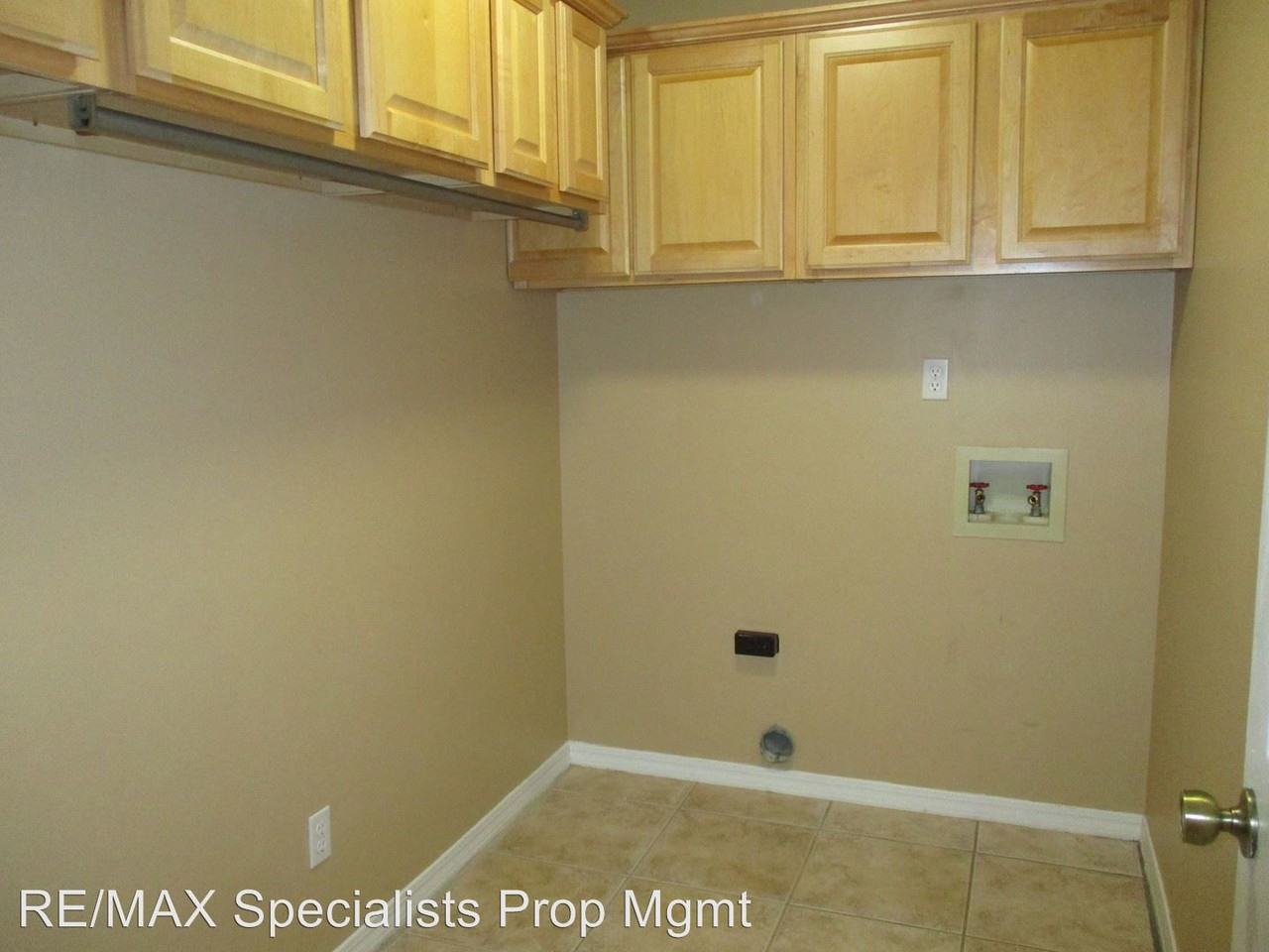 11899 Remsen Road - Photo 2 of 13