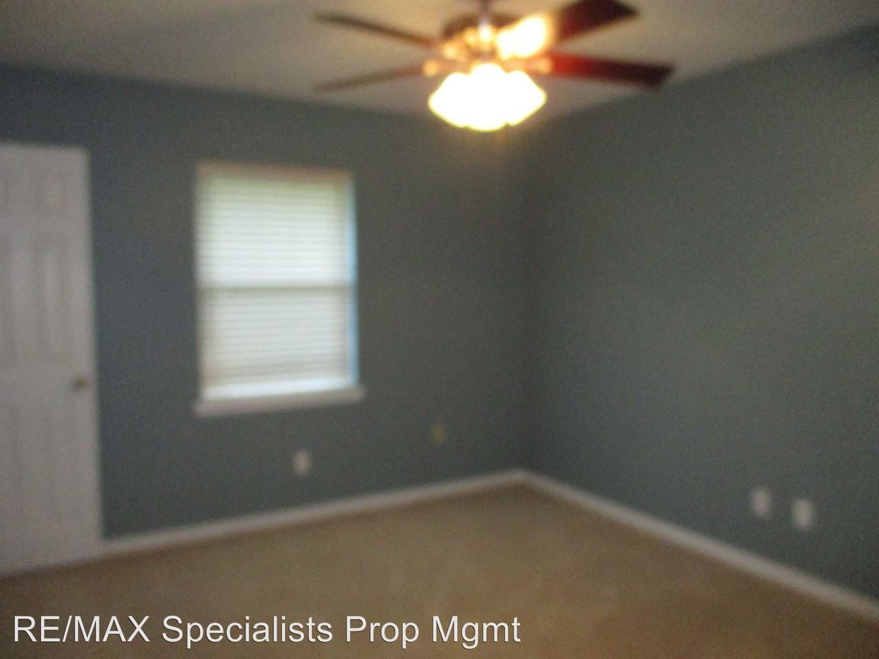 11899 Remsen Road - Photo 3 of 13