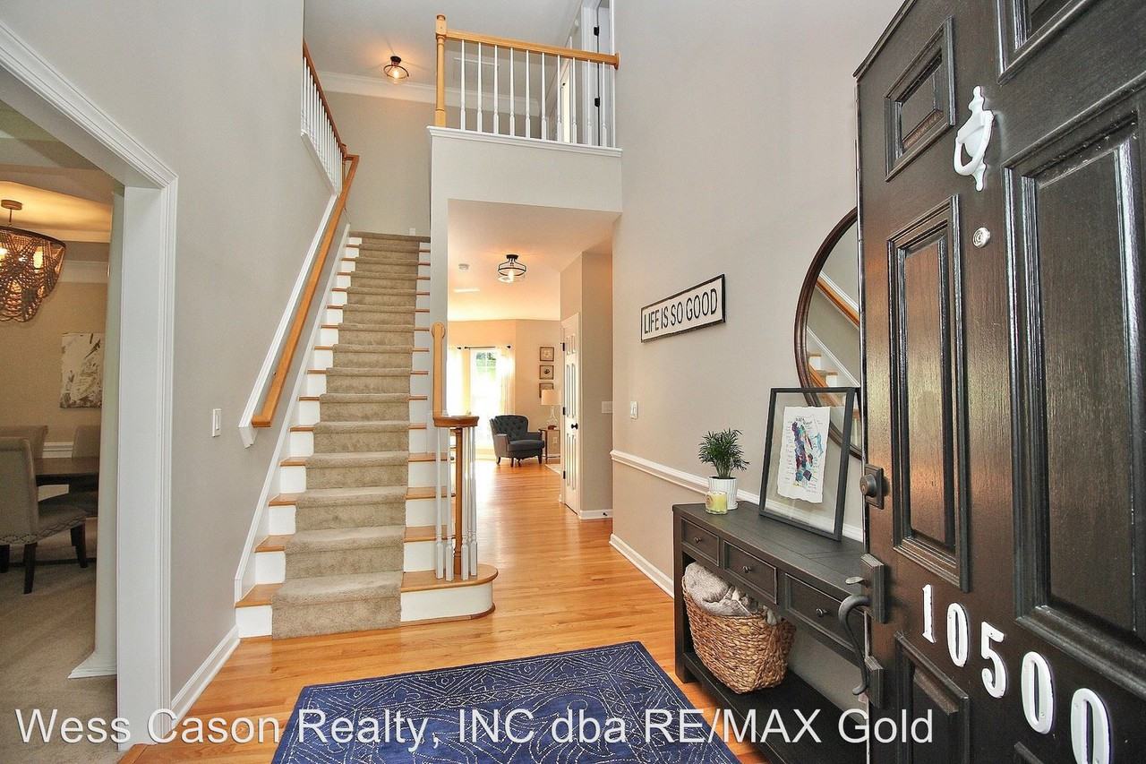 10500 Rougemont Lane - Photo 3 of 41