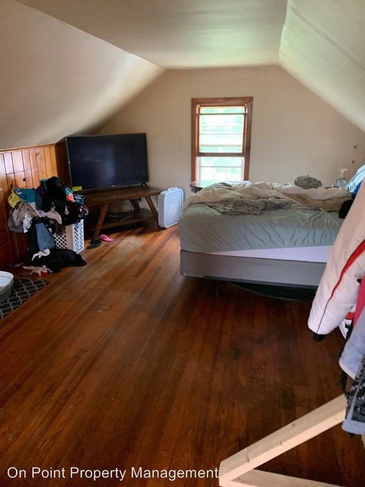 131 N. 11th St. - Photo 3 of 6