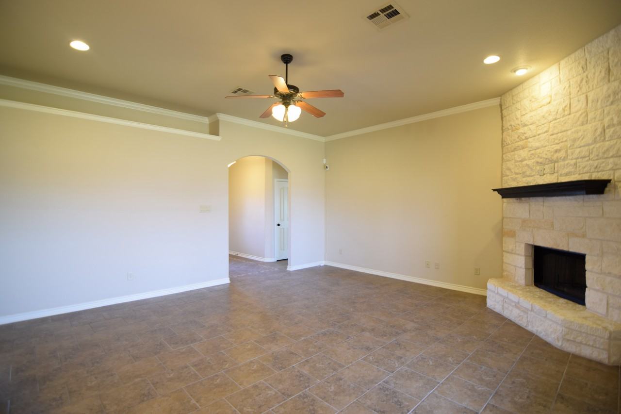 3701 Breeder Ln - Photo 7 of 22