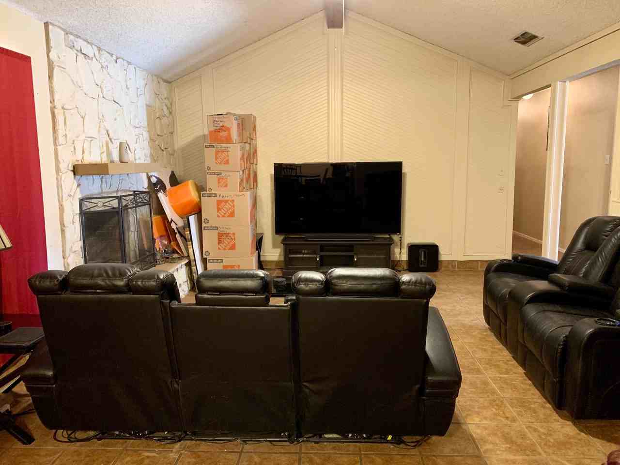 4702 Sunshine Pkwy - Photo 2 of 21