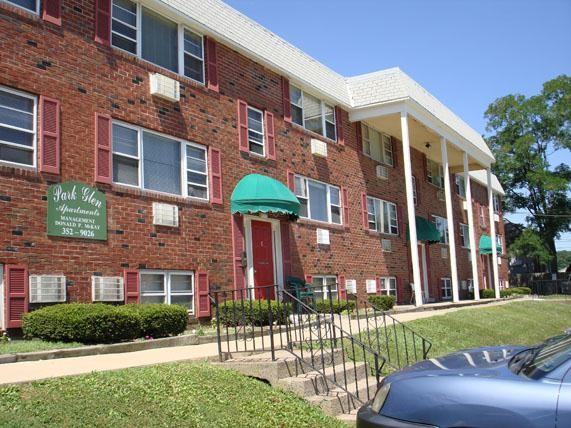 Park Glen Apartments - Photo 3 of 11