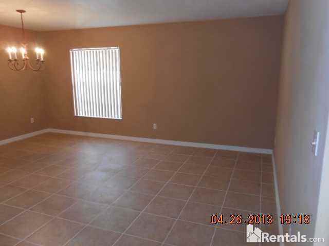 30720 Sonnet Glen Dr - Photo 3 of 10