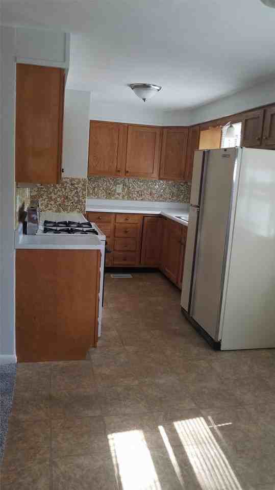 3155 East Broadlands Avenue - Photo 2 of 14