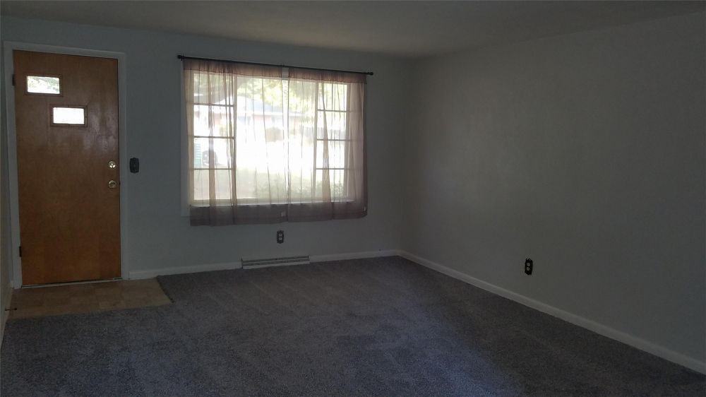 3155 East Broadlands Avenue - Photo 3 of 14