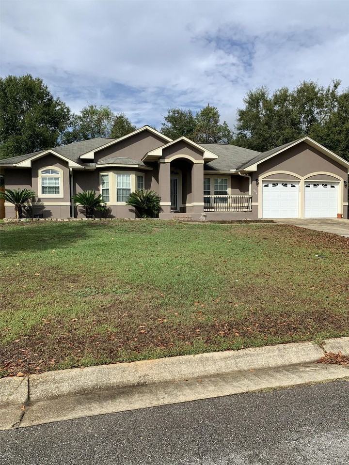 1554 Pelican Point Drive - Photo 3 of 35