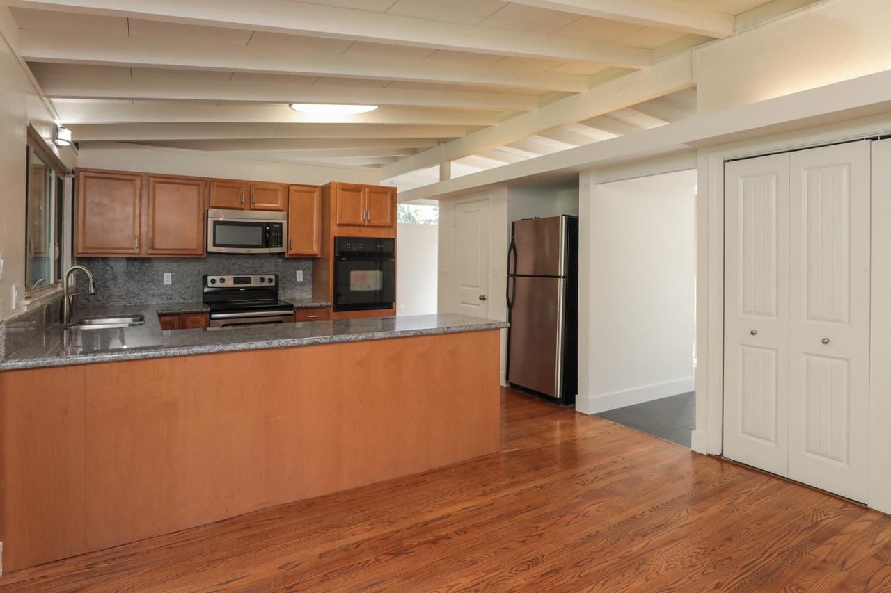 3607 Evergreen Dr - Photo 2 of 41