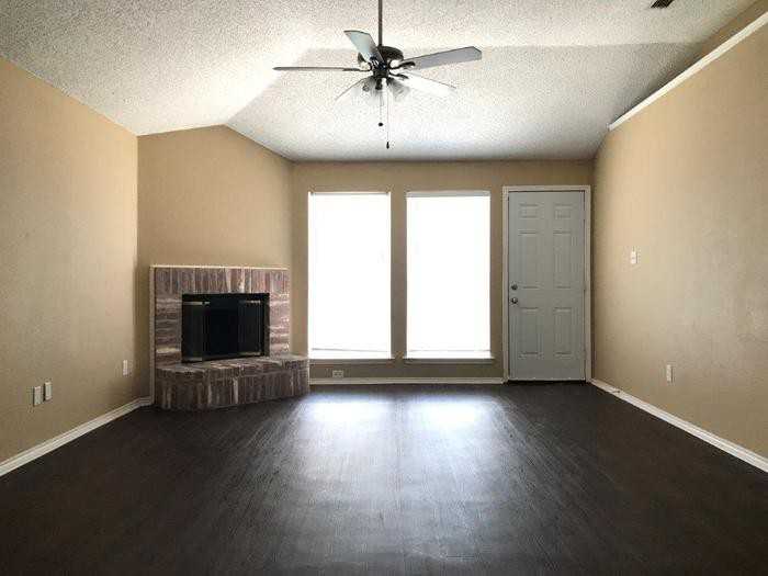 10241 Pleasant Mound Drive - Photo 3 of 14