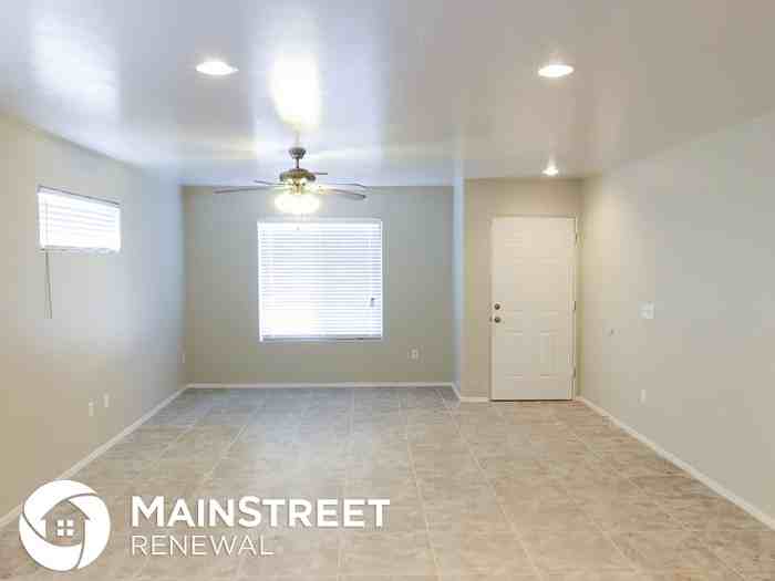 930 East Vuelta Suave - Photo 3 of 13