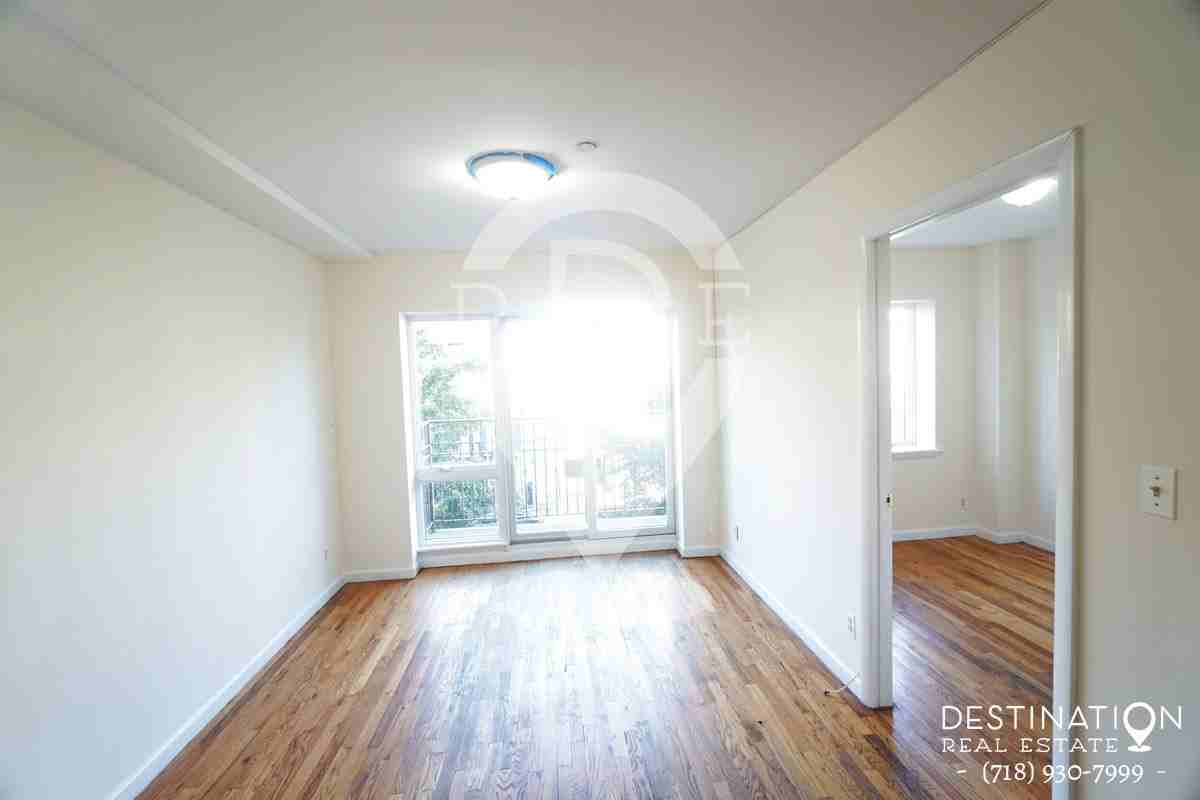 Bedford Avenue & Myrtle Avenue