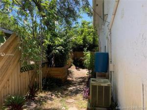1411 Southwest 24th Ct. #A - Photo 3 of 16