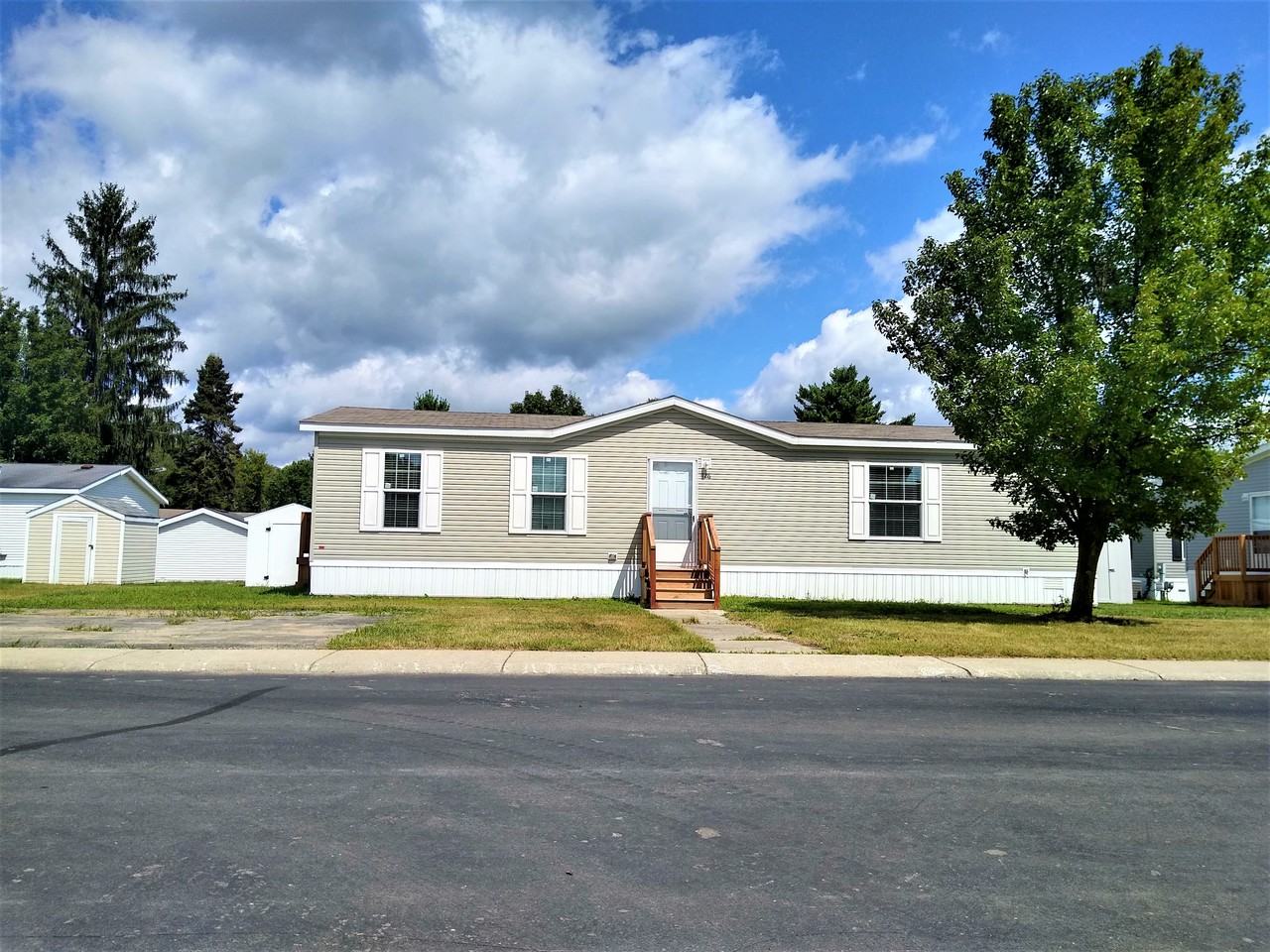 126 Scarlet Oak Lane