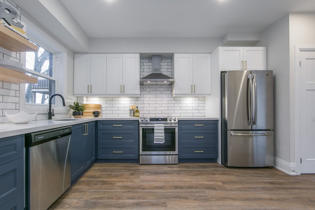 19 Fernwood Park Avenue #Main - Photo 4 of 11