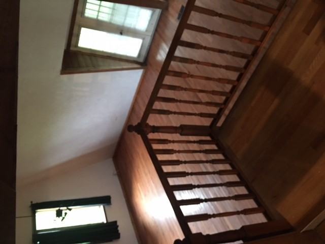 998 Earl Avenue - Photo 2 of 6