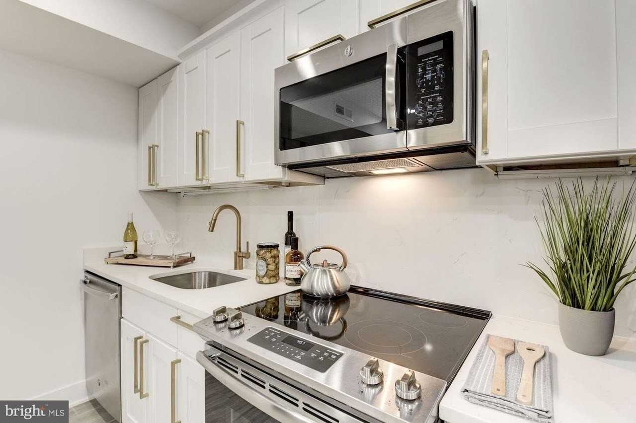 1808 Benning Road Northeast #C - Photo 2 of 8