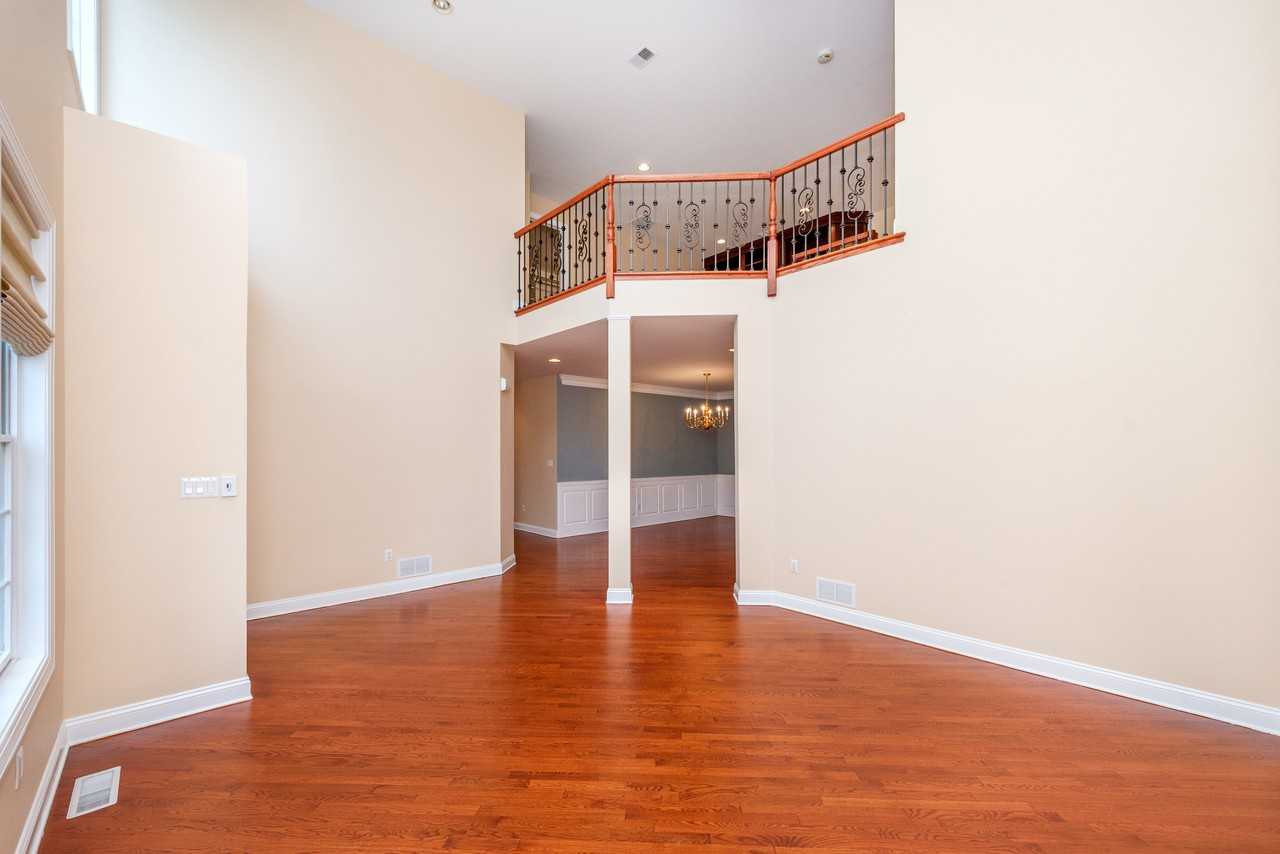 55 Schindler Way - Photo 2 of 20