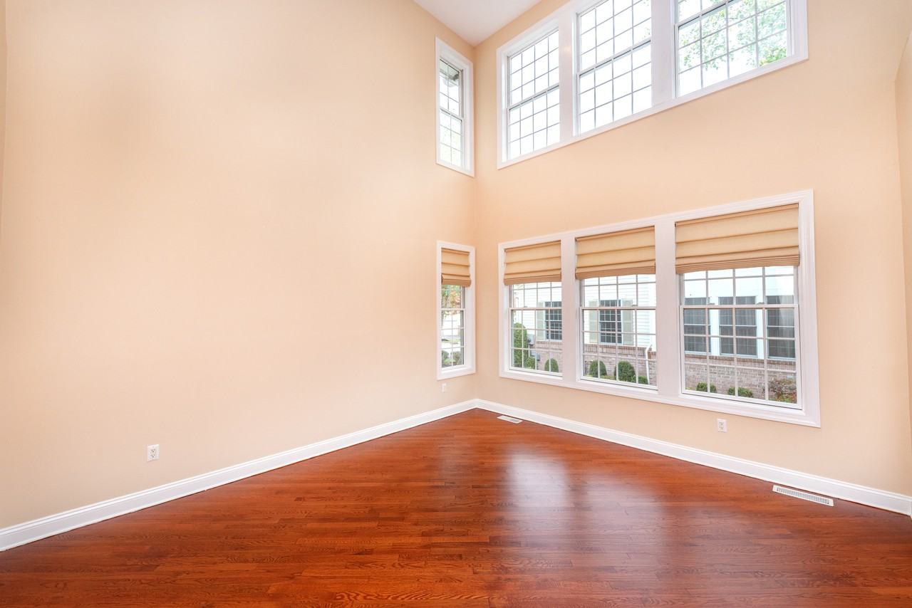 55 Schindler Way - Photo 3 of 20