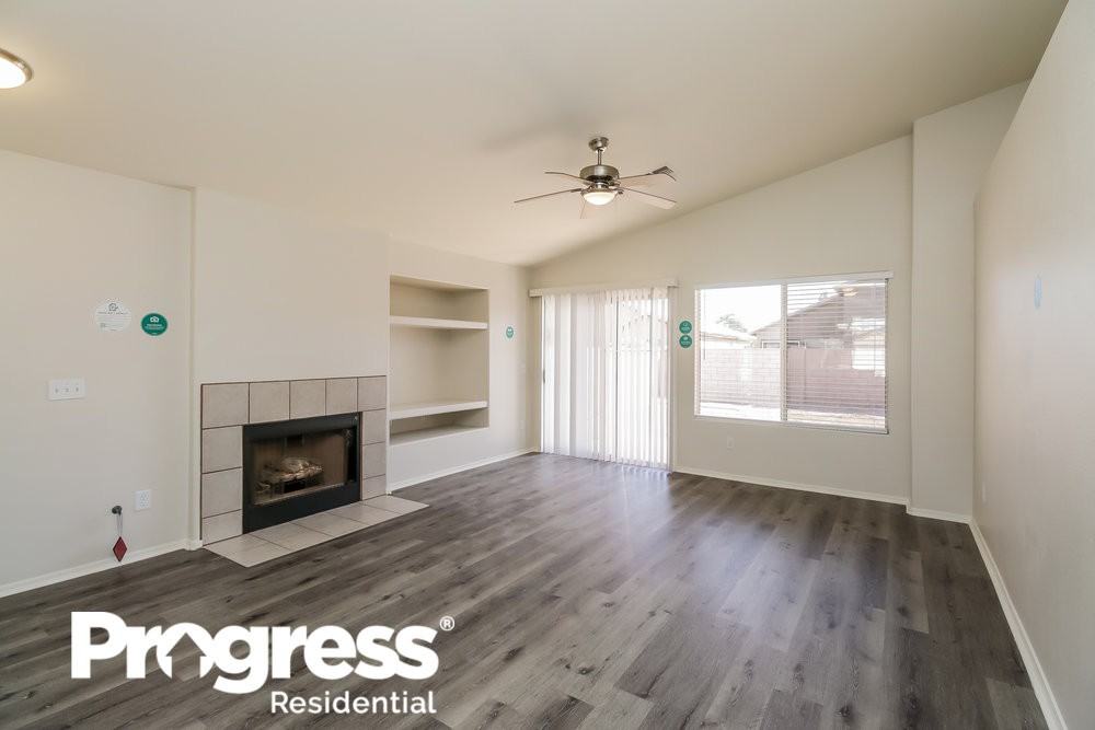 211 W Dublin St - Photo 3 of 16