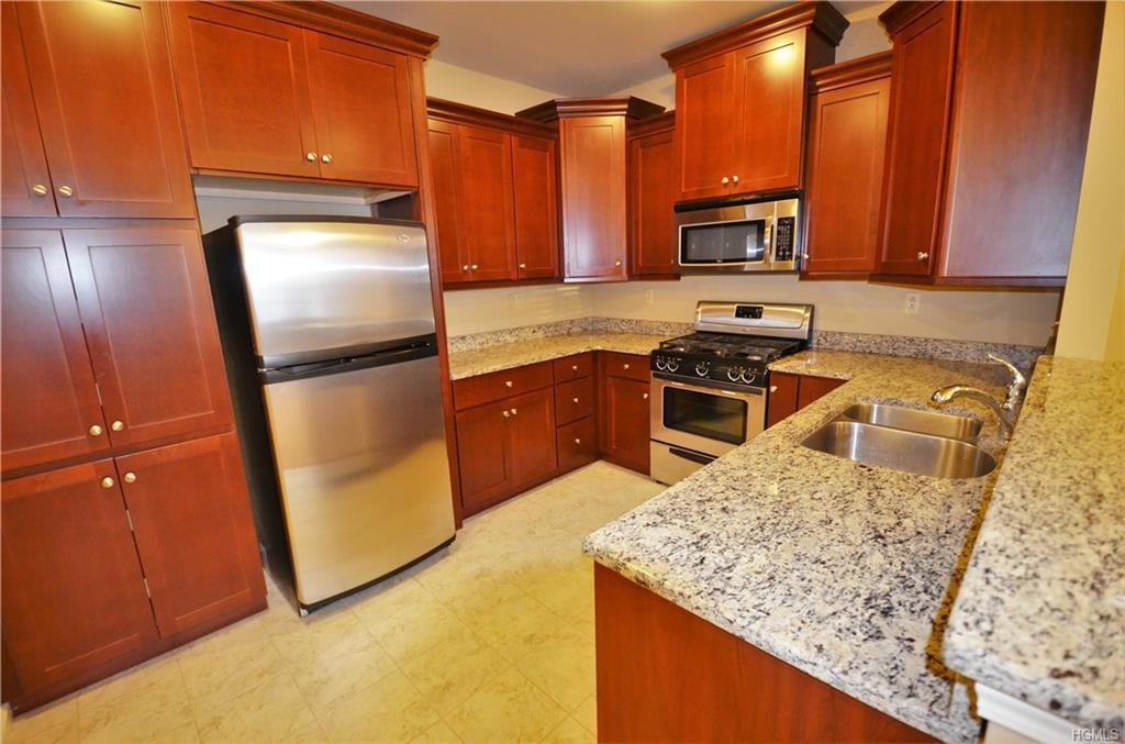 311 Canter Court - Photo 2 of 22