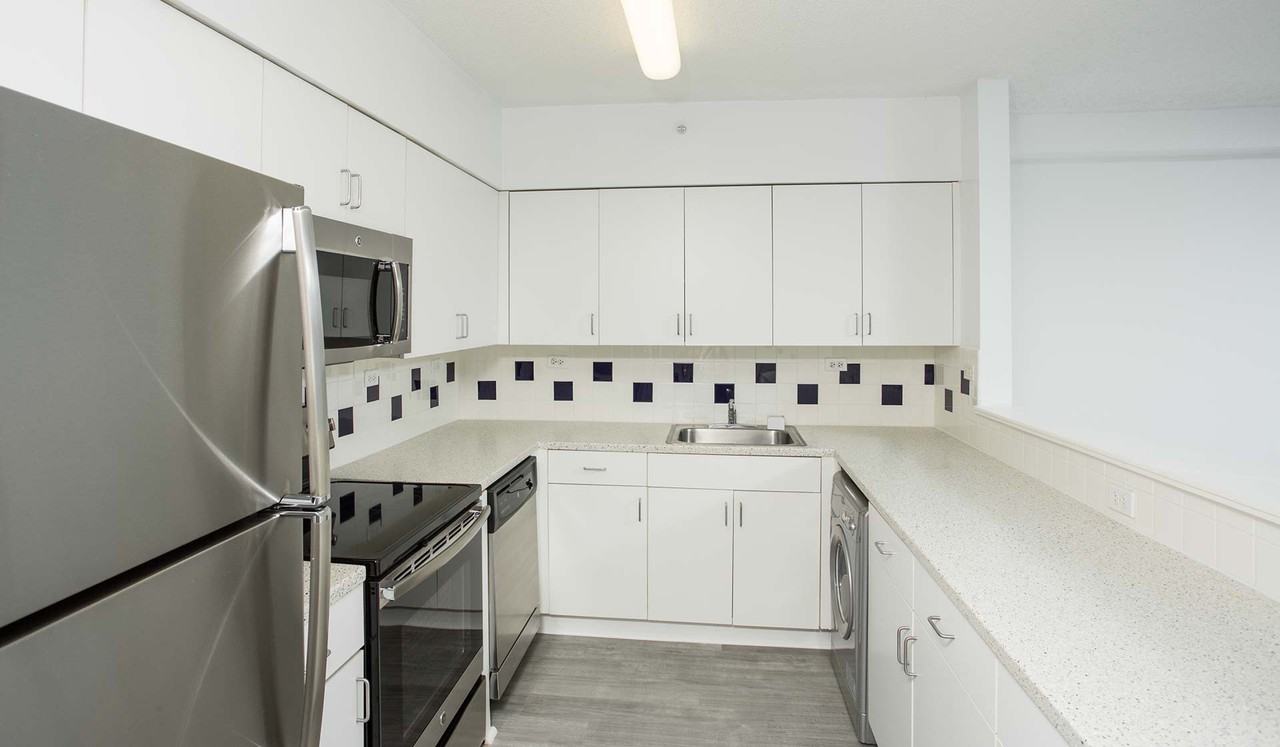 Flamingo Point South - Photo 3 of 36