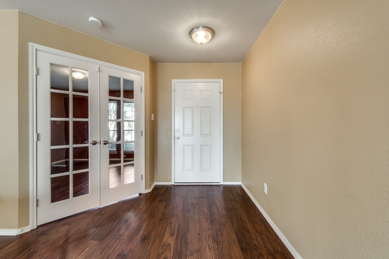 5109 Blackelm Dr - Photo 3 of 20