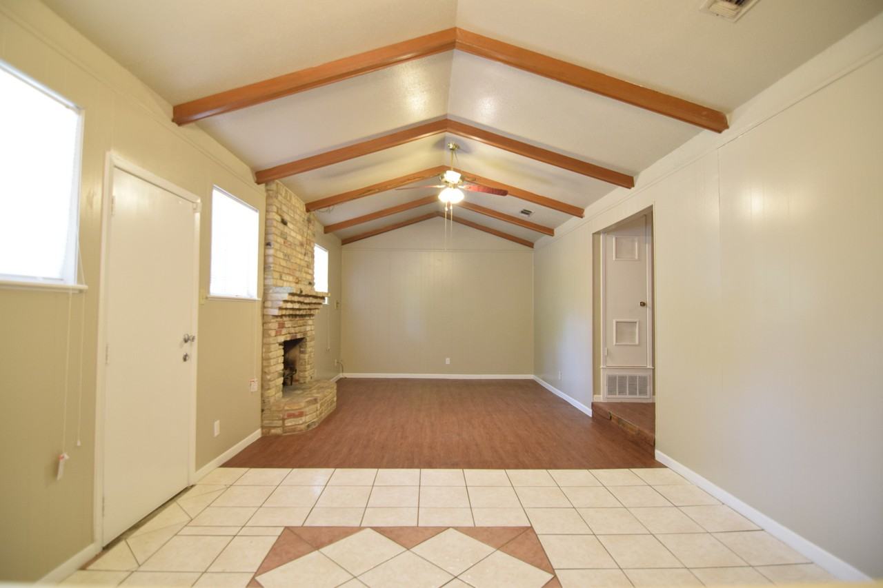 1108 Ridgeway Dr - Photo 6 of 16