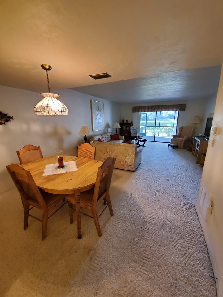 600 E Gilchrist Ct - Photo 2 of 26