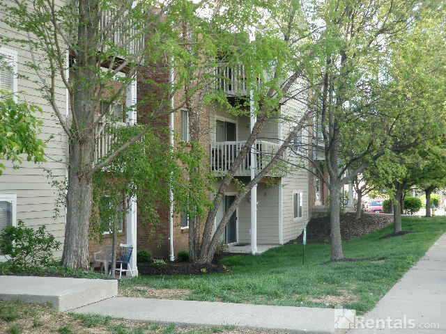 440 Lakeview Drive Unit #Unit - Photo 3 of 14