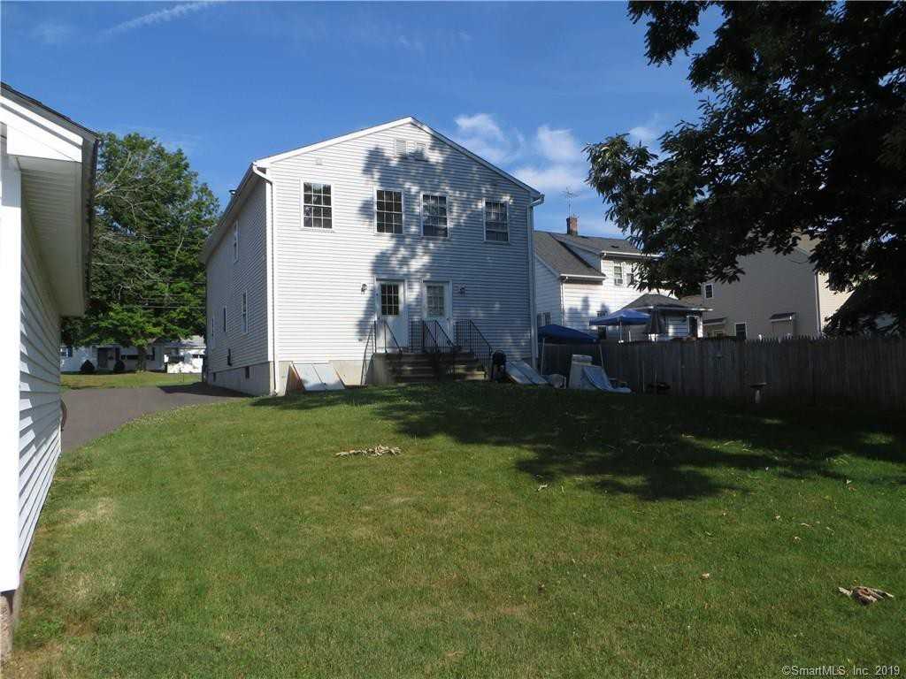 42 Keeney Street - Photo 3 of 26