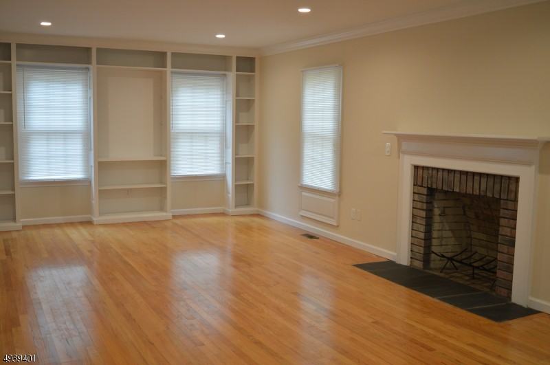 11 Vinal Place - Photo 3 of 19